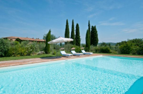 Отель Villa Lorian  Монтальчино